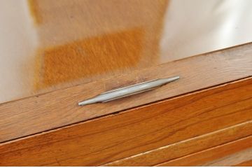 アンティーク家具　☆可愛いデザイン!メガネ屋ガラスケース