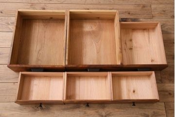 アンティーク家具　和製アンティーク　リメイク品　モールガラス入りデスクサイドキャビネット(サイドボード)