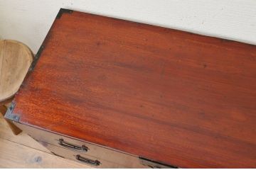 アンティーク家具　☆明治時代　漆の綺麗な観音開き時代箪笥