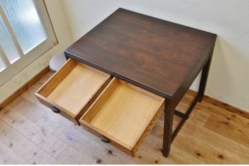 アンティーク家具　素敵なデザイン!アンティーク平机(テーブル)