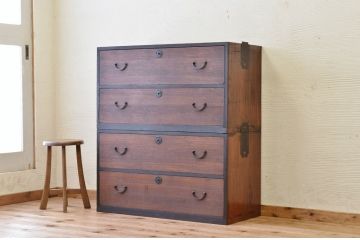 アンティーク家具　☆モダンな二段重ね時代箪笥