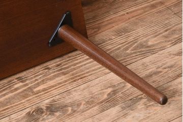 アンティーク家具　シンプルデザイン　天板欅材一枚板!おしゃれなサイドテーブル(カフェテーブル)