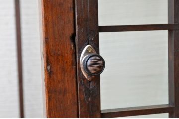アンティーク家具　魅せる収納にぴったりなアンティークガラスケース (ショーケース、飾り棚)