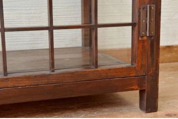 アンティーク家具　魅せる収納にぴったりなアンティークガラスケース (ショーケース、飾り棚)