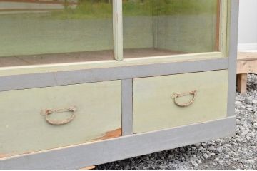 アンティーク家具　超特大幅3.5m　ペンキのはげた特注の大型収納棚(飾り棚、陳列棚、ガラスケース、ショーケース)