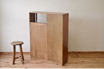 レトロ家具　レトロなデザインのアンティーク本箱(ブックケース)