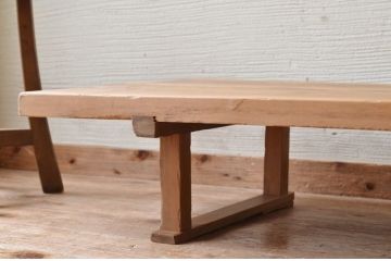 アンティーク家具　アンティーク　DIYにもぴったり!古い木味の大きな脚付き裁ち板
