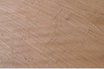 アンティーク家具　アンティーク　古い木味の脚付き裁ち板