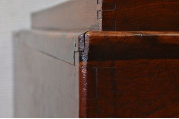 特大!古い欅材の重厚な玉杢長火鉢