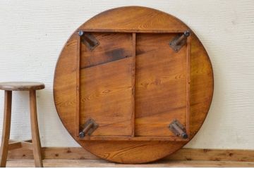 アンティーク家具　丸型鉄脚テーブル2