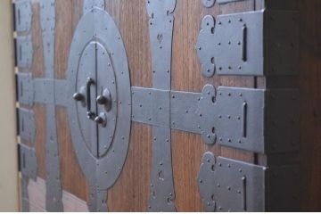アンティーク家具　明治時代　観音開き二段重ね時代箪笥