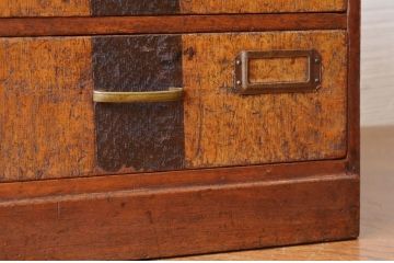 レトロ家具　レトロなデザインの小引き出し