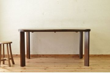 中古　極上美品マルニ製ダイニングテーブル