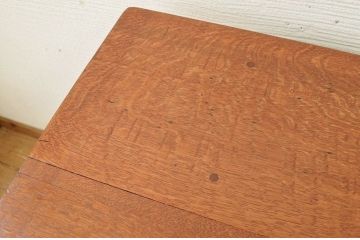 アンティーク家具　重厚!!天板がナラ材の骨太作業台1(ダイニングテーブル)