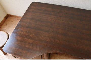 アンティーク家具　子供用の組み立て式アンティーク両袖机