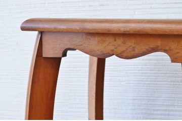 アンティーク家具　可愛いデザイン!アンティーク猫脚花台