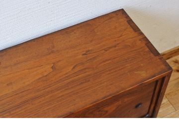 アンティーク家具　古い栗材と欅材の上質なローボード(収納棚)