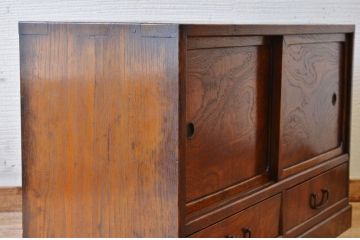 アンティーク家具　古い栗材と欅材の上質なローボード(収納棚)