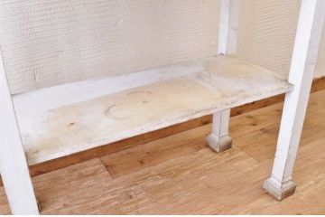 アンティーク家具　ペンキの剥げたアンティークケビントガラスケース