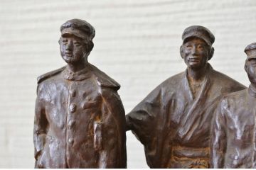 アンティーク雑貨　松光作　鋳銅　四高記念像