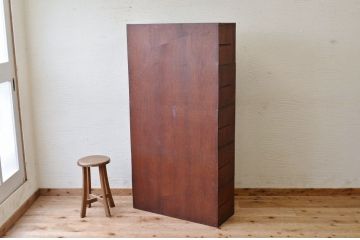 アンティーク家具　使い込まれたアンティークマス目棚1(飾り棚、陳列棚、下駄箱)