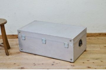 アンティーク雑貨　アンティーク　ジュラルミントランク