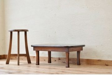 アンティーク家具　古い木の折り畳み式小さなちゃぶ台(テーブル)