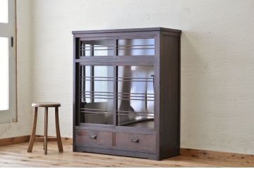 アンティーク家具　★使い込まれたアンティーク下駄箱(収納棚)