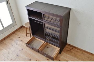 アンティーク家具　★使い込まれたアンティーク下駄箱(収納棚)