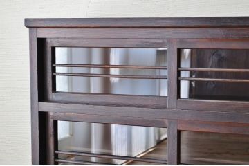 アンティーク家具　★使い込まれたアンティーク下駄箱(収納棚)