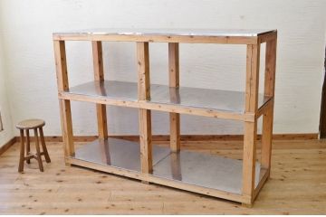 アンティーク家具　1980年代ステンレス貼りの大きな飾り棚(陳列棚)3