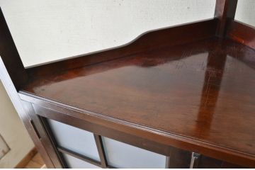 アンティーク家具　アンティーク　古い洋館の上質なコーナーキャビネット