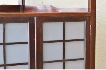 アンティーク家具　アンティーク　古い洋館の上質なコーナーキャビネット