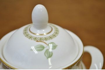 アンティーク雑貨　○ロイヤルドルトン・クリーマーシュガー2点セット