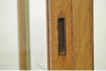 アンティーク家具　ペンキの剥げたR型アンティークガラスケース(ショーケース)