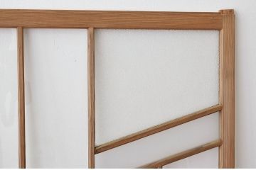 アンティーク　ダイヤガラス入り!古い木味の引き戸2枚セット(窓)