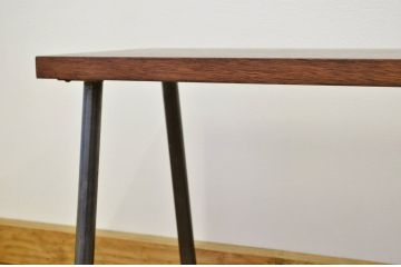 アンティーク家具　★天板一枚板!古い木の鉄脚長イス(ベンチ、長椅子)
