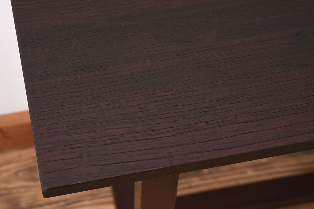 アンティーク家具　和製アンティーク　シンプルな古い木製サイドテーブル