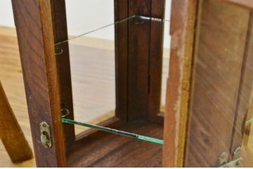 アンティーク家具　古いナラ材の六角回転ガラスケース(2)