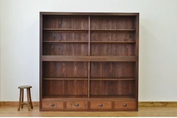 アンティーク家具　大きな二段重ね飾り棚(アンティーク陳列棚)?