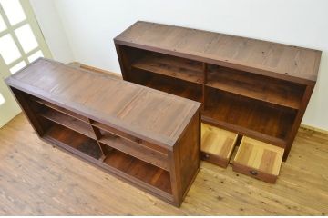 アンティーク家具　大きな二段重ね飾り棚(アンティーク陳列棚)?