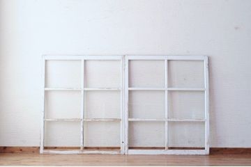 レトロ　古い学校のペンキの剥げた引き戸2枚セット1 (窓)
