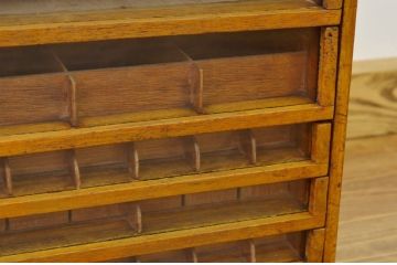レトロ家具　昭和レトロ　小振りでかわいい小引出し