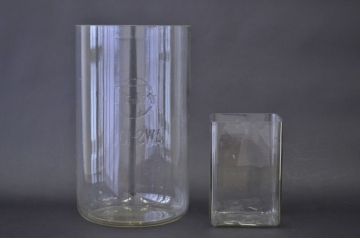 アンティーク雑貨　○古いナショナルガラス瓶など2点セット