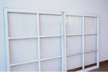 レトロ　古い学校のペンキの剥げた引き戸2枚セット5(窓)