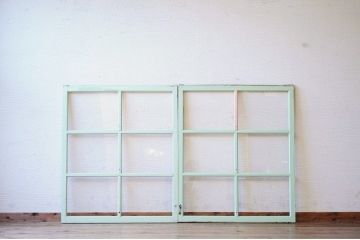 レトロ　古い学校のペンキの剥げた引き戸2枚セット5(窓)
