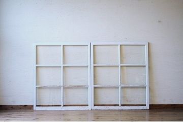 レトロ　古い学校のペンキの剥げた引き戸2枚セット8(窓)