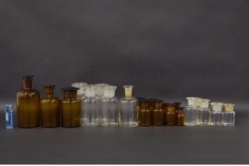 アンティーク雑貨　古い薬瓶(ガラス瓶)21本セット
