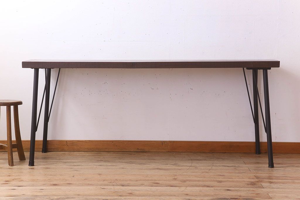 アンティーク家具　アンティーク 鉄脚と古い木の大きな作業台(テーブル・アイアン)