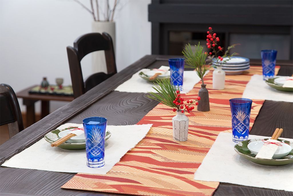 アンティーク家具　古民具・骨董　古いお屋敷の門扉で作ったアンティークダイニングテーブル